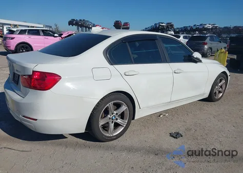 2015 BMW 320I z USA, uszkodzony, nr VIN WBA3B1G50FNT03240